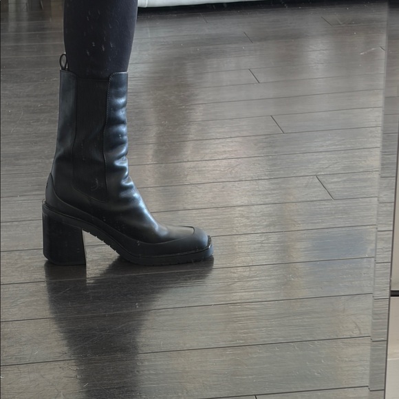 Tory Burch Black Boots - Picture 1 of 8